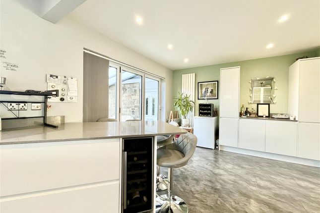 11, Arthursdale Grange, Leeds photo 4