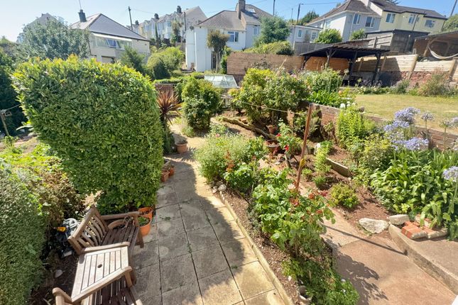 18 Titchfield Gardens, Paignton photo 3
