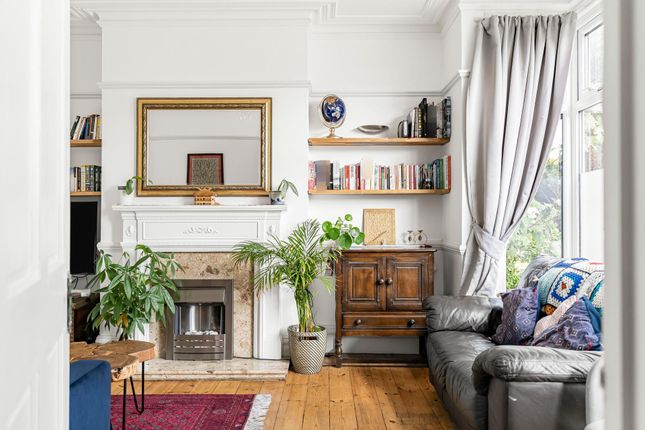 45, McLeod Road, London photo 3