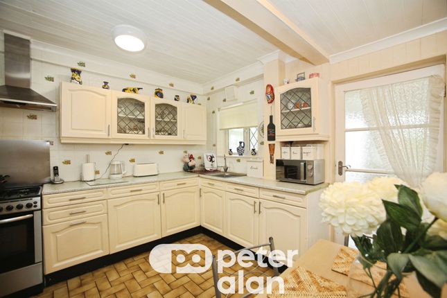 21, Steer Crescent, Newport photo 3