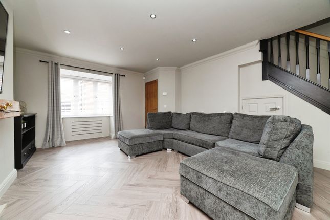 30, Paddock Way, HULL photo 4