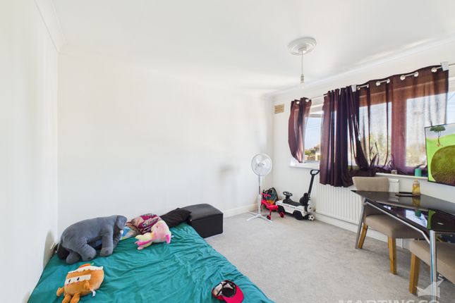 Flat 35A, Orchard Way, West Street photo 4