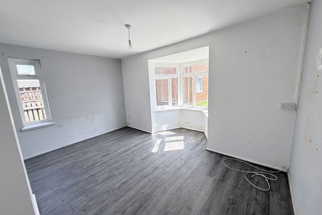 8, Taverner Place, Chichester photo 2