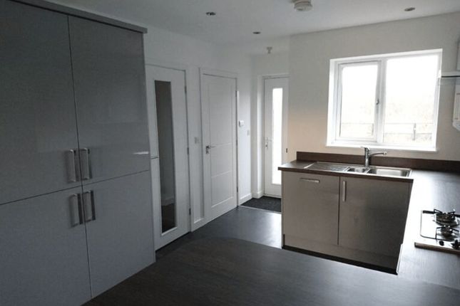 2, Elm Cottages, Barnsley photo 4