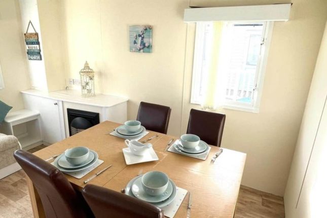 Holiday Home, ABI Weekender Plus, Gaink road, Towyn photo 5