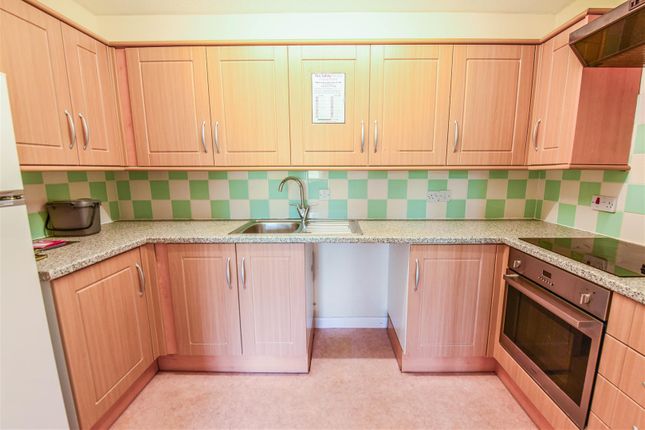 47 Champions Court, Henlow Drive, Dursley photo 4
