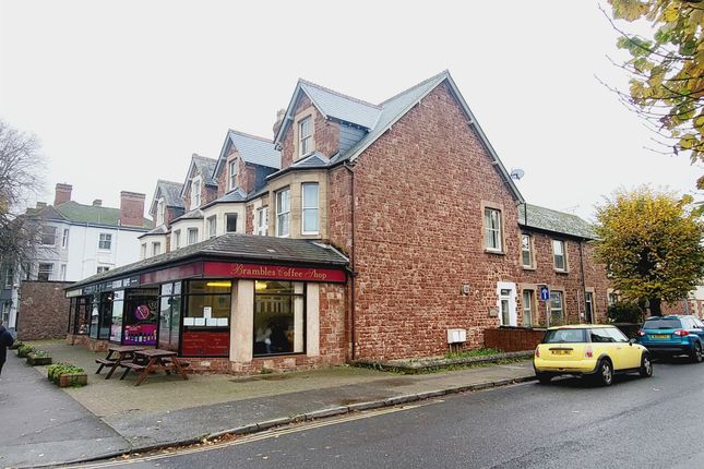 1-bed flat on Flat 3, Ember Court, Glenmore Road, Minehead, £77,500