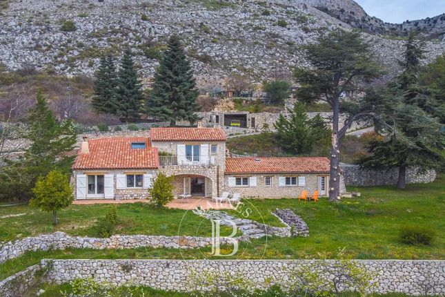 Villa for sale in Gourdon, 06620, France