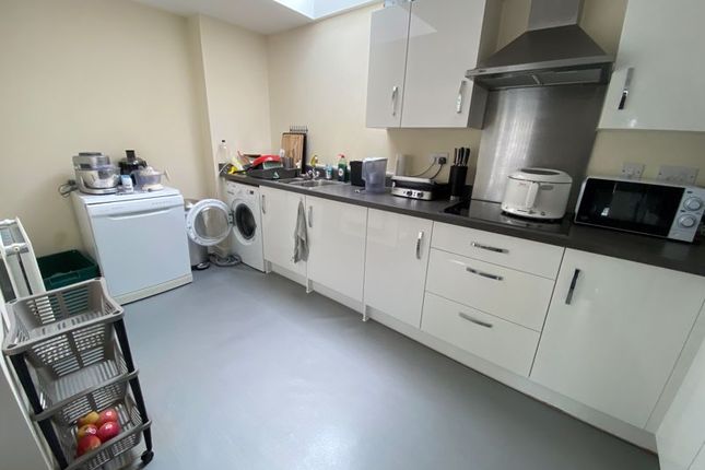 Flat to rent in Eighteen Acre Drive, Patchway, Bristol