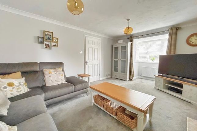 85 Titus Way,, Highwoods, Colchester photo 2
