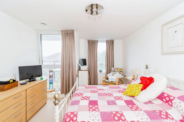Flat for sale in College Street, Southampton