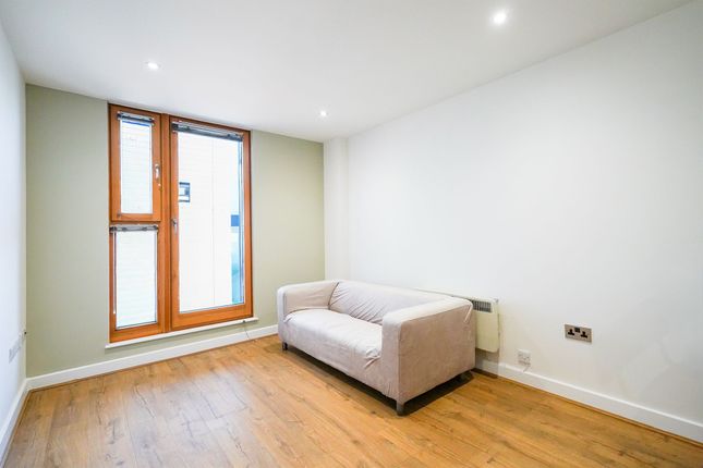 Apt 9, Fulcrum, Sheffield photo 2