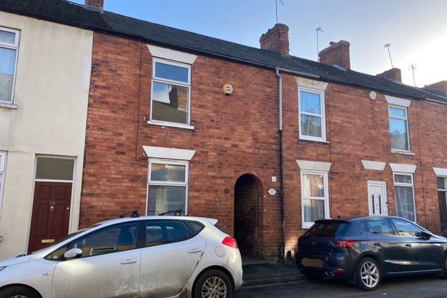 Thumbnail Terraced house to rent in College Street, Grantham