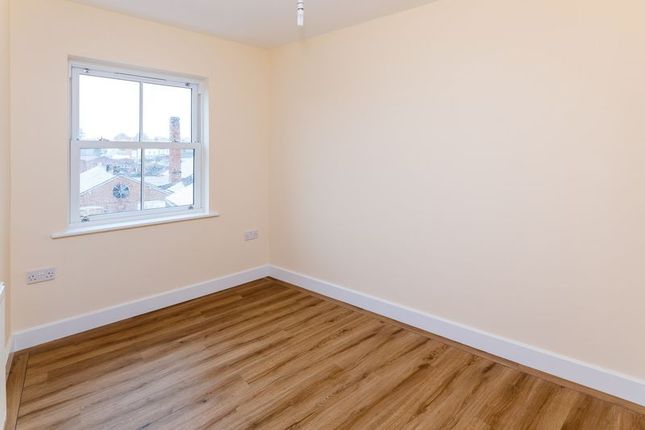 8 Ten Tree Croft, Church Street, Telford photo 5