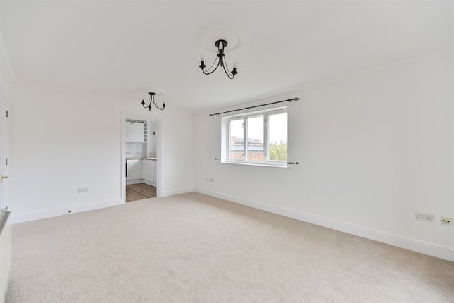 58, Abbotsmead Place, Caversham, Reading photo 3