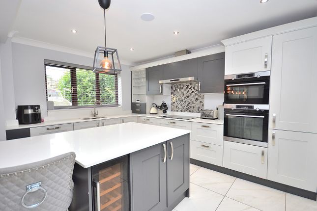 Detached house for sale in Huntsmead, Berrydale, Northampton