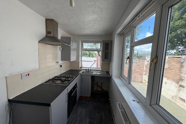 26, Albert Street, Oldham photo 4