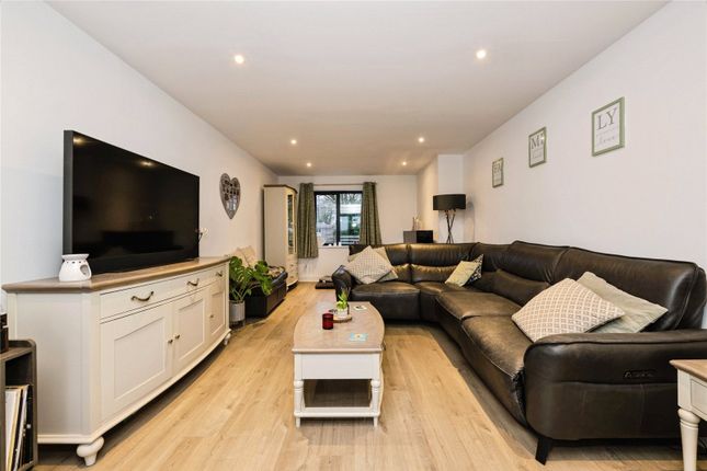 10B,, Pymoor Lane, Ely photo 4