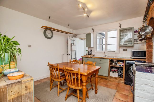 19, Wyche Road, Malvern photo 4