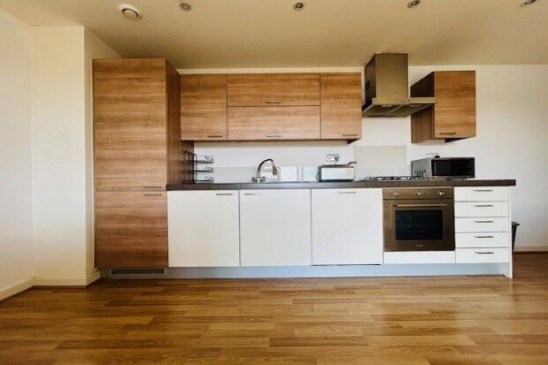 Thumbnail Flat to rent in Queen Mary Avenue, London