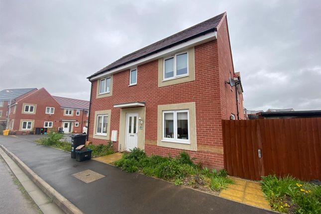 Semi-detached house to rent in Topaz Drive, Kings Down, Bridgwater