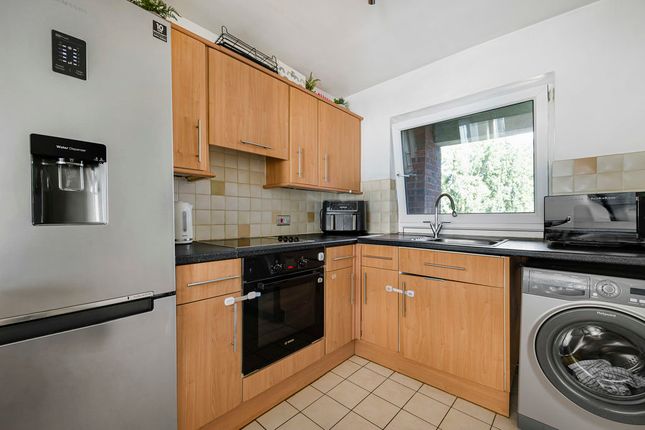 Flat 8 Spindle House, Manor Road, Sidcup photo 4