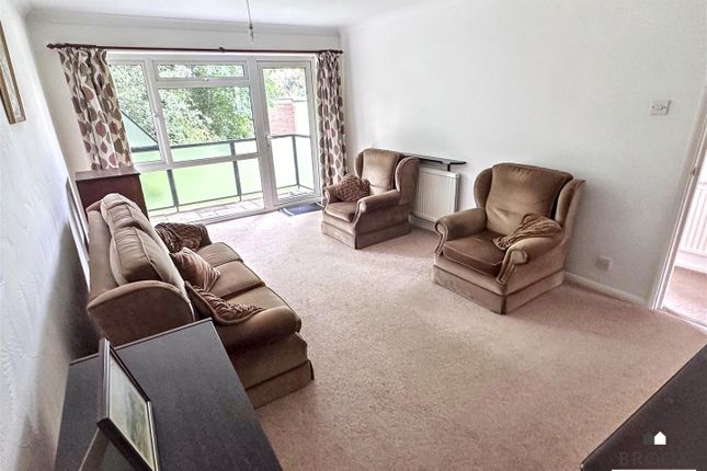 17, Shortdean Place, Eastbourne photo 4