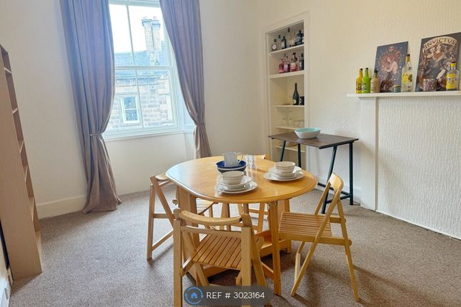Flat, High Street, Elgin photo 4