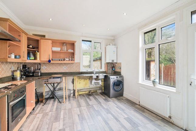 1 Sylvan Cottages, Tadworth photo 4