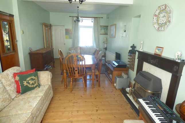 100, Neath Road, Resolven photo 3