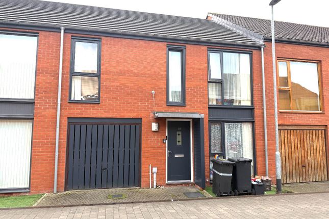 4-bed house on 19, Moccasin Way, Street, £305,000