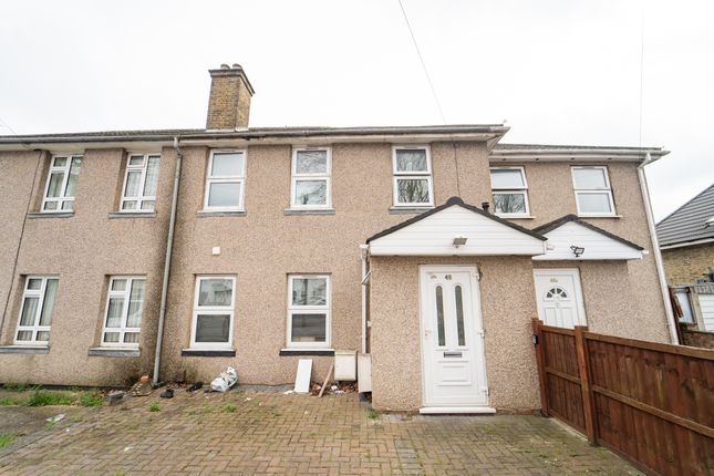 Thumbnail End terrace house for sale in Central Avenue, Hayes