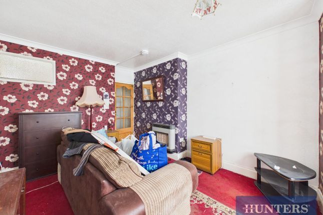 Flat 2, 14, Tennyson Avenue, Bridlington photo 4