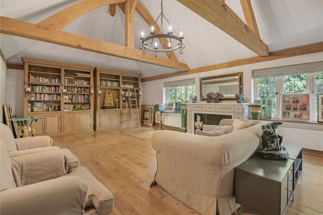 2, Wyatt Close, Reading photo 2