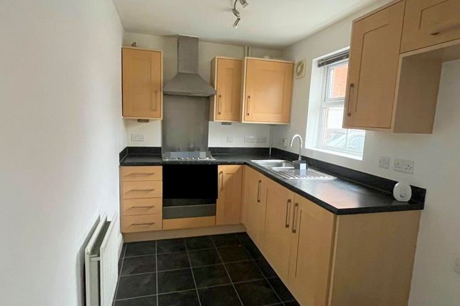 19 Hazel Avenue, Walton Cardiff, Tewkesbury photo 2