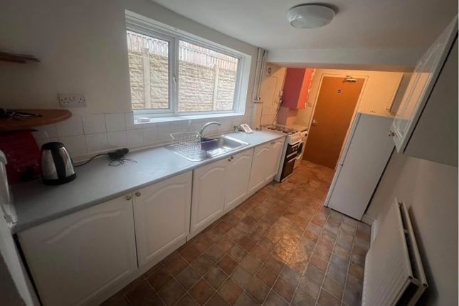 52, Moat Road, Walsall photo 4