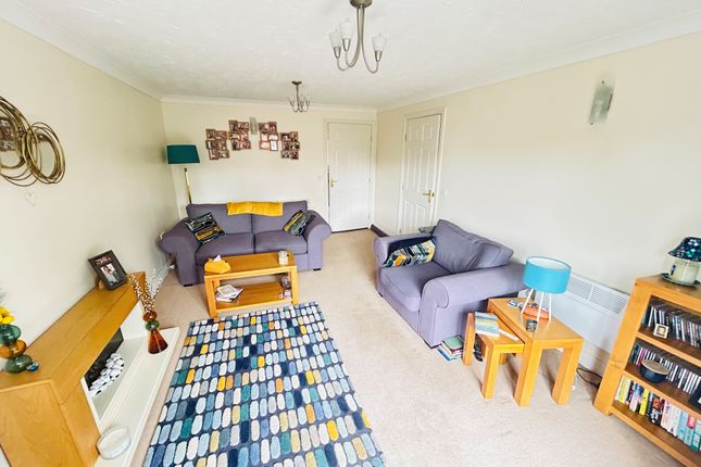 51, Mountbatten Close, Preston photo 3