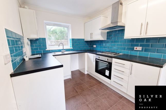 Flat to rent in Flat 3, 43 Station Road, Burry Port, Carmarthenshire