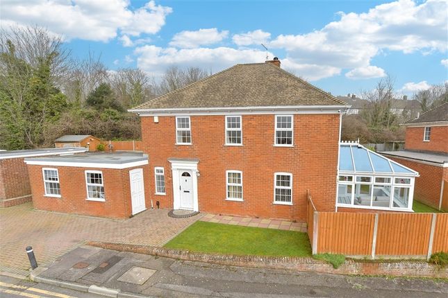 5-bed house on Carlsden Close, Dover, £500,000