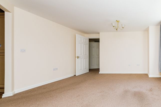Flat for sale in Wellcroft Mews, Worsbrough, Barnsley, South Yorkshire