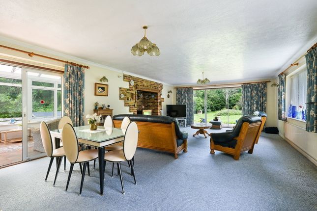 Woodland Dell, Byers Lane, Godstone photo 4