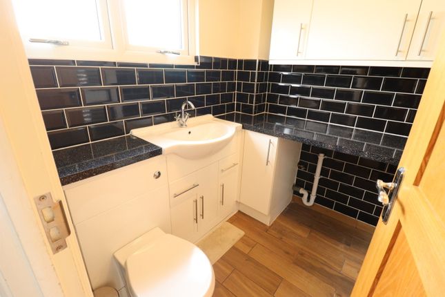 47, Southwark Path, Essex photo 4