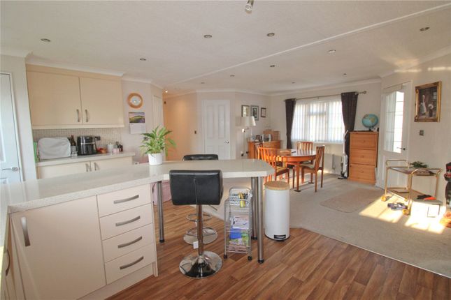 13, The Spinney, Wiltshire photo 4