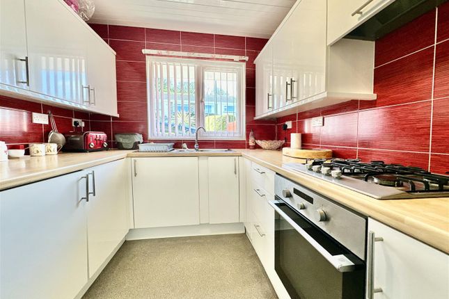 23, Milton Crescent, Brixham photo 4