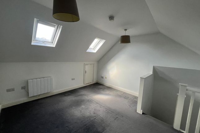 221, Hitchin Road, Luton photo 4