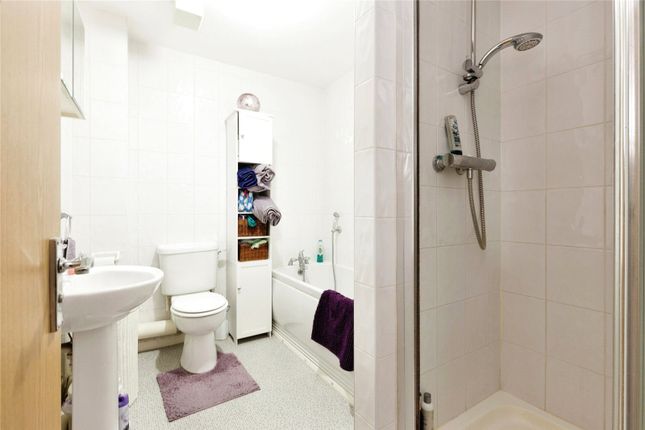 Flat for sale in Wade Court, Cheltenham, Gloucestershire