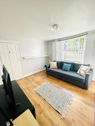 Thumbnail Flat to rent in Dalston Lane, London