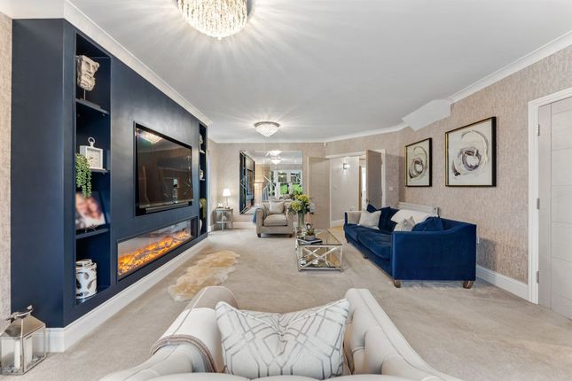 88 Higher Lane, Lymm photo 2