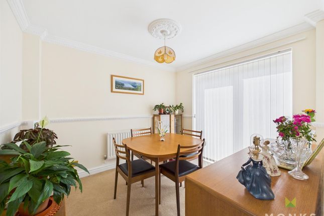 3, Glentworth Drive, Oswestry photo 4