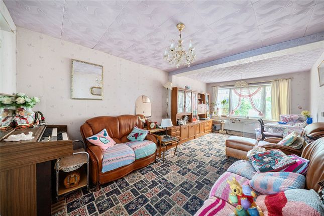 95, Browning Road, Bedfordshire photo 3